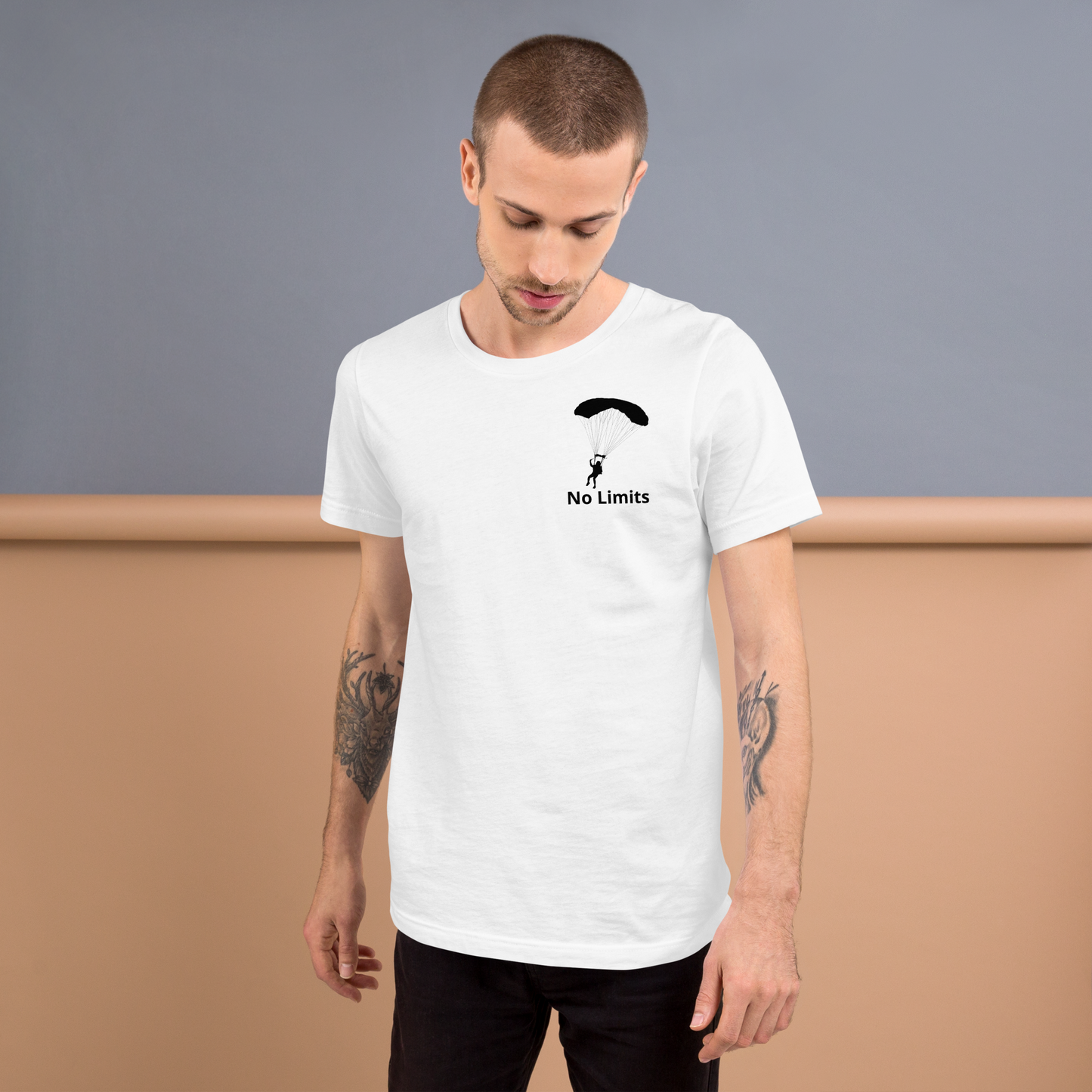 Minimalist Skydiver T-Shirt – No Limits | FlexyMerch